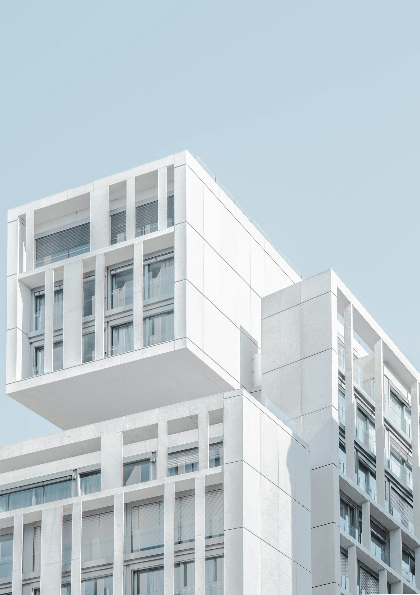 Por qué delegar la limpieza de sus inmuebles